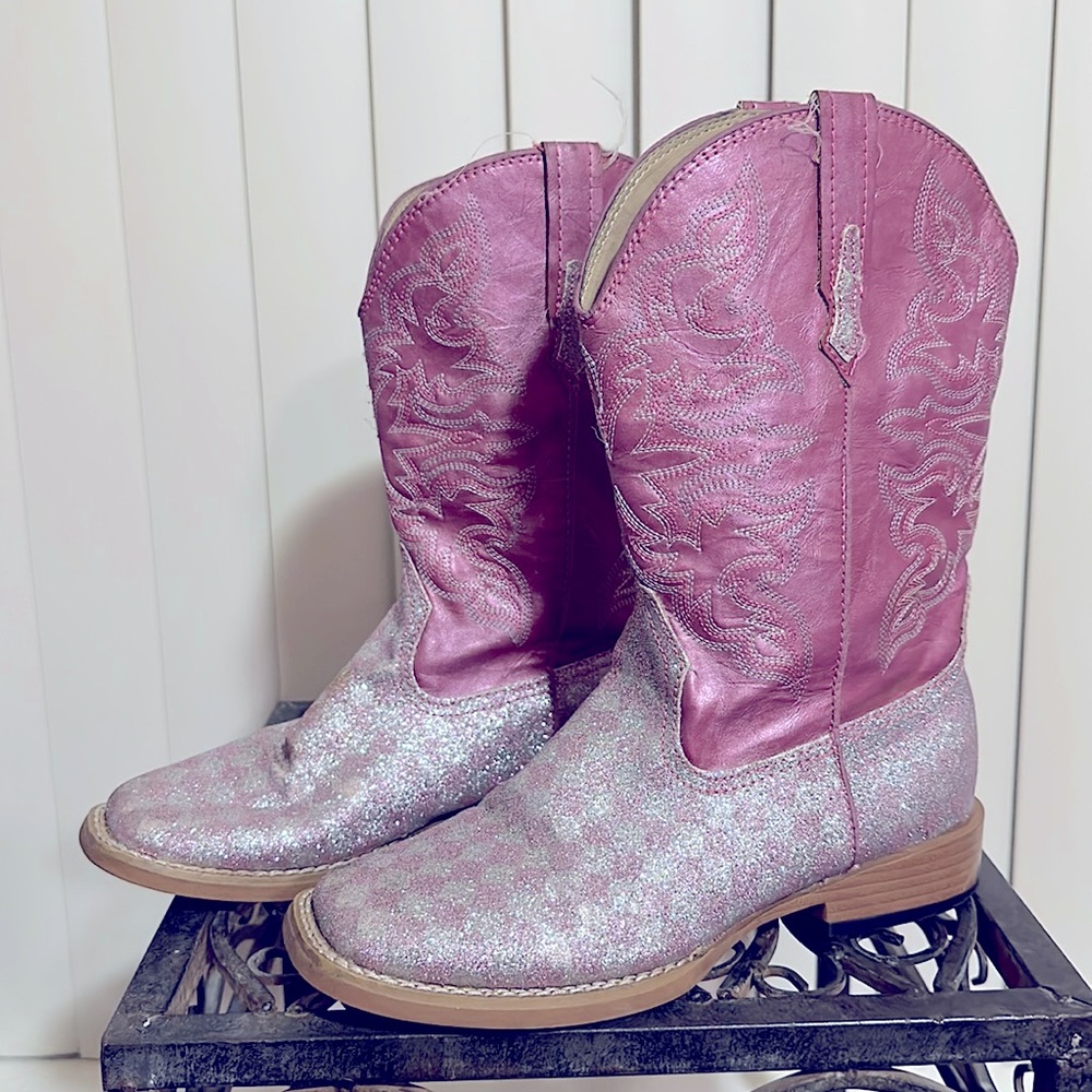 Size 3 (Used) girls Roper Boots metallic Pink and Silver W Pink Glitter